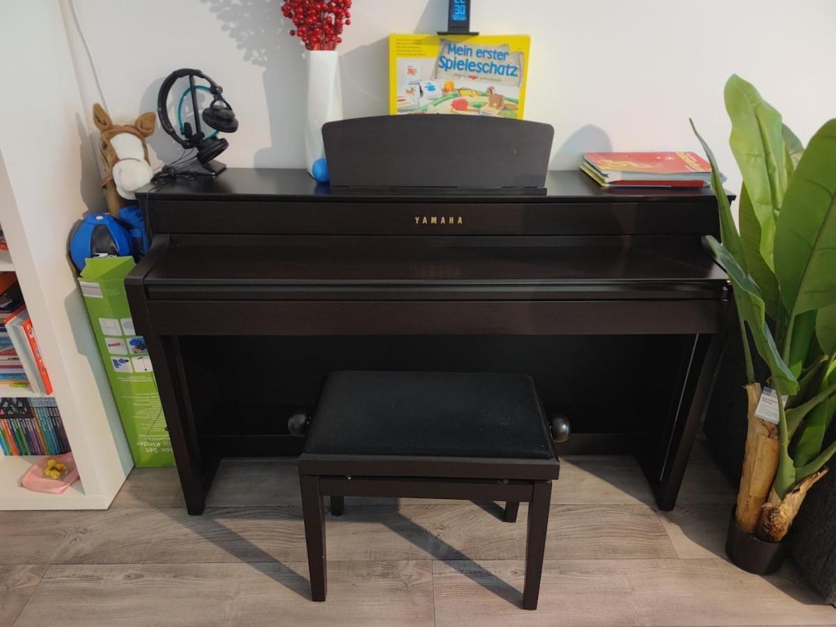 M Zone, Quiet Large Living Room, Terrace * Munich